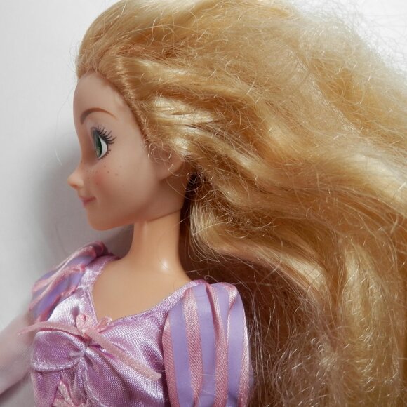 Disney Store Classic Tangled Rapunzel Doll Rhinestone Dress Articulated 6th Ed - Picture 4 of 10